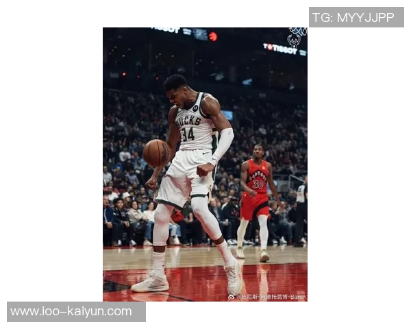 字母哥称赞新赛季雄鹿队实力强调球队潜力与危险性不容小觑 字母哥称赞新赛季雄鹿队实力强调球队潜力与危险性不容小觑