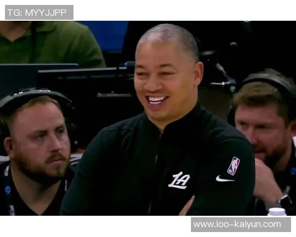 泰伦卢回应球队战绩不佳称对手更快更高大不认为我们软弱